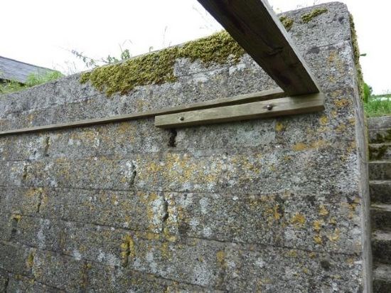 The retaining wall